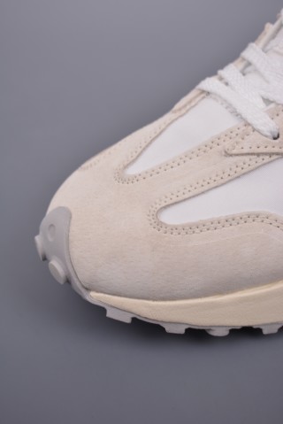 New Balance 327 view 6
