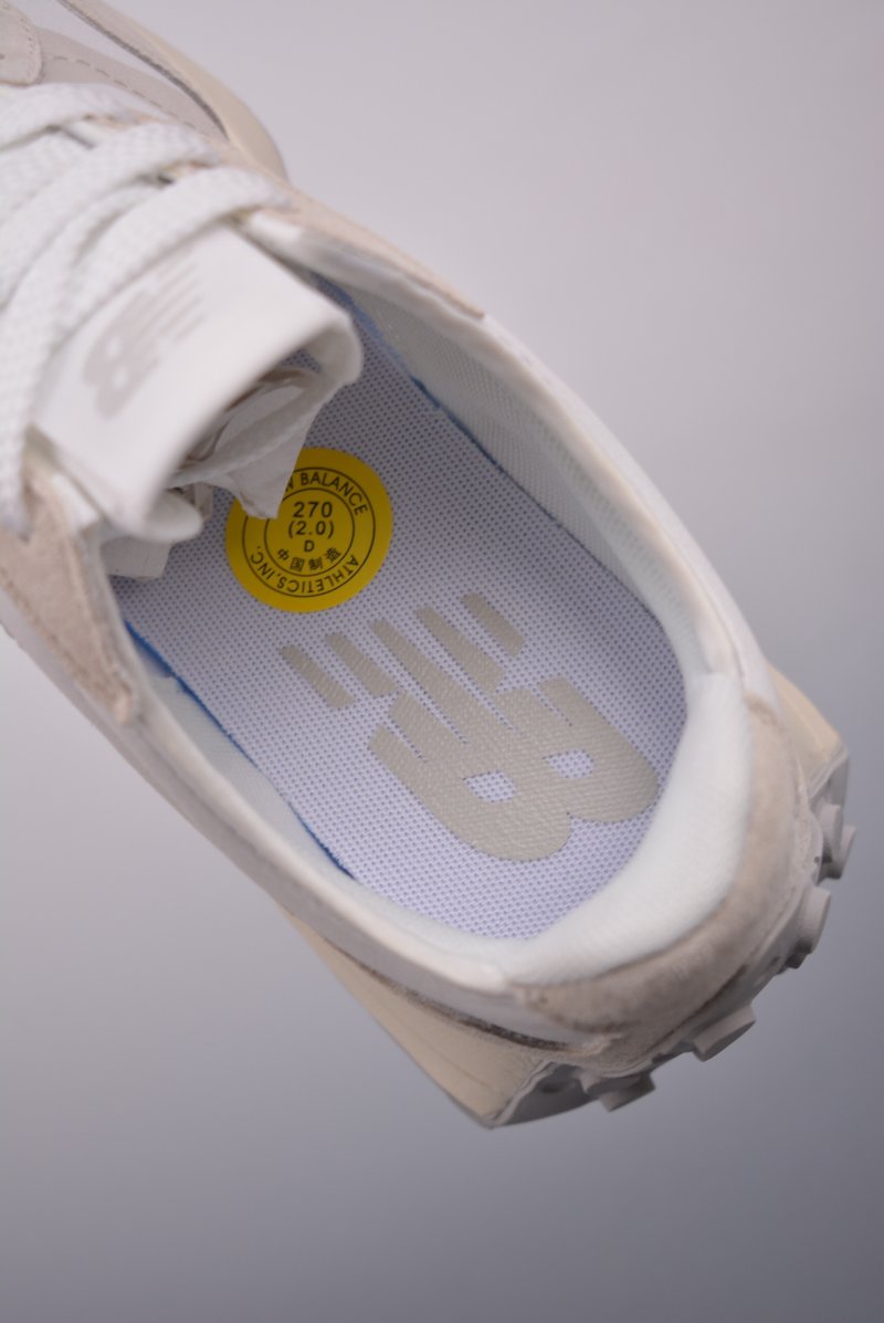 New Balance 327 view