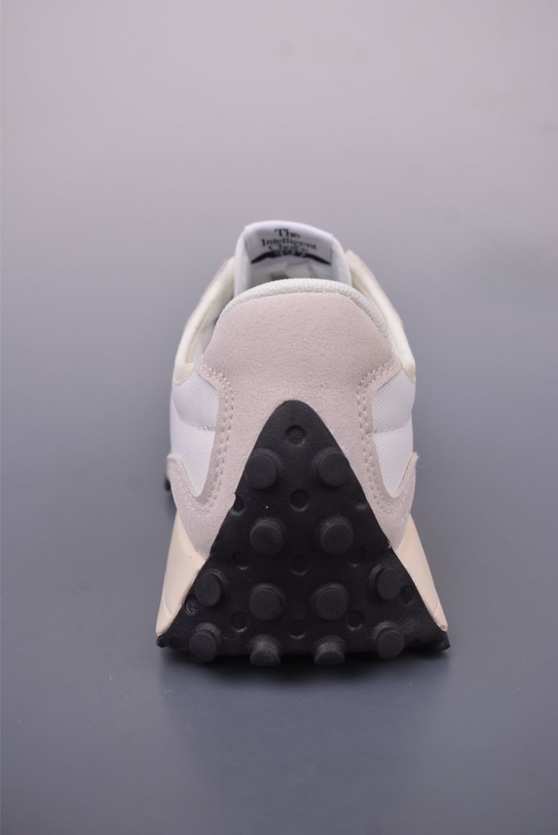 New Balance 327 view