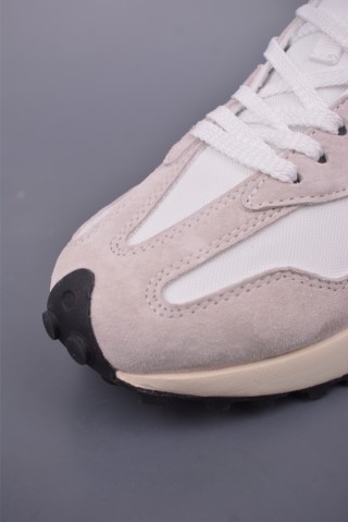 New Balance 327 view 6