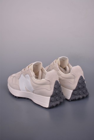 New Balance 327 view 2