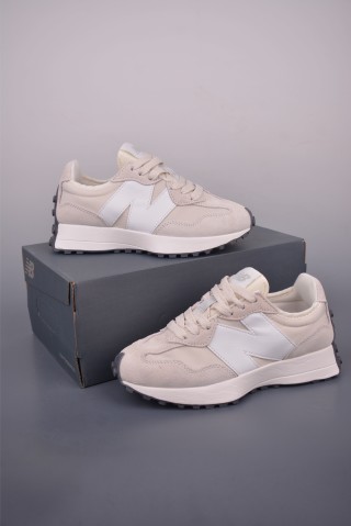 New Balance 327 view 5