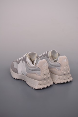 New Balance 327 view 2