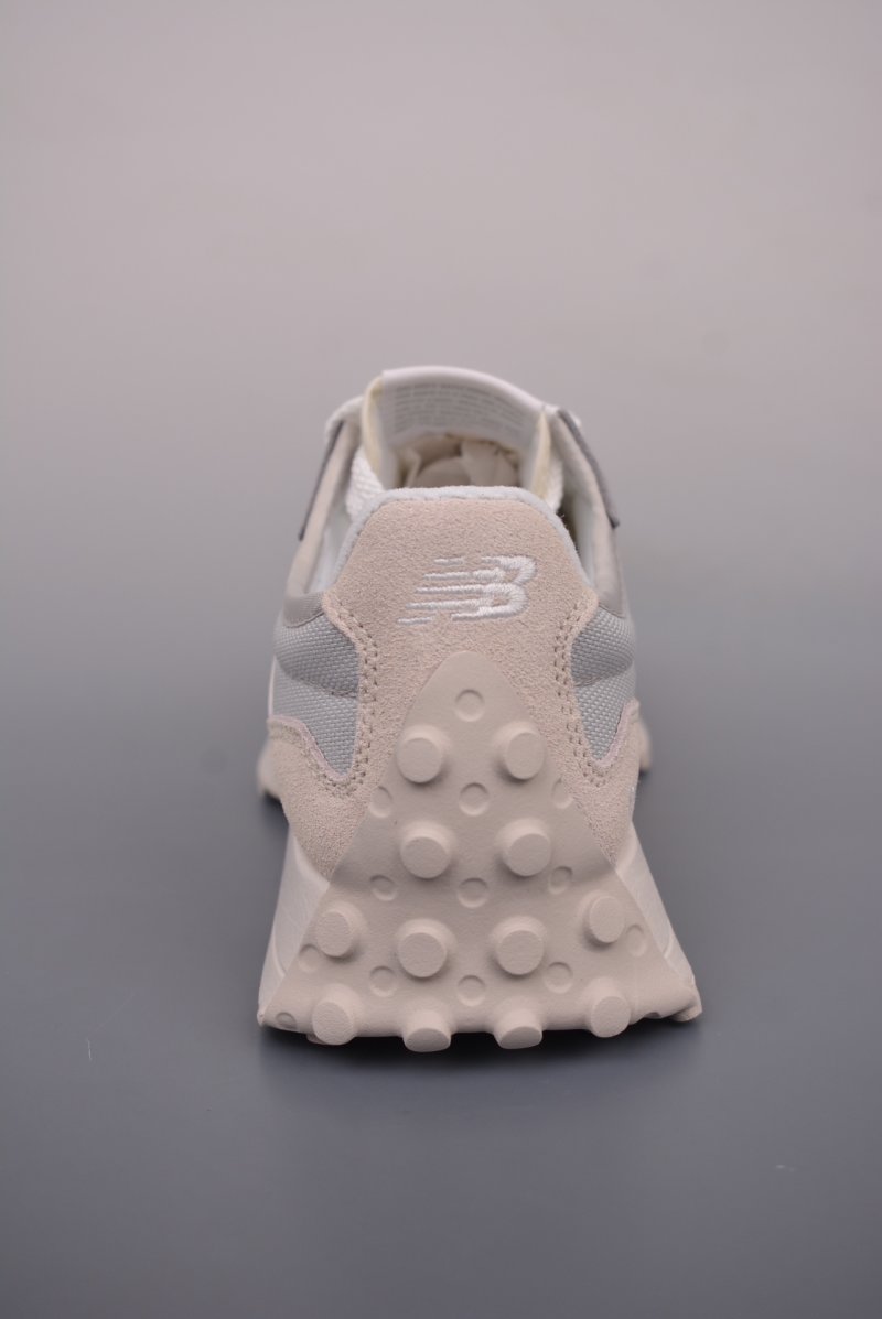 New Balance 327 view