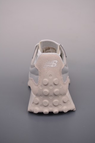 New Balance 327 view 4
