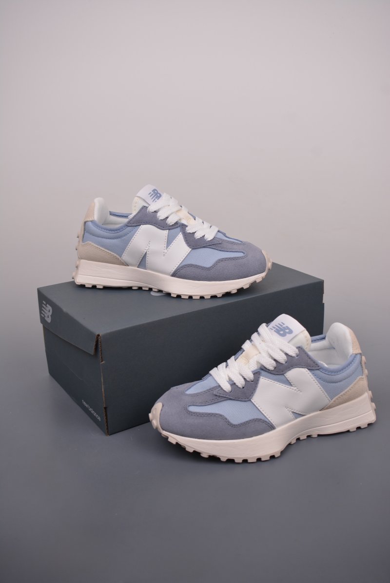 New Balance 327 view