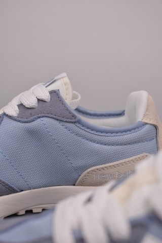 New Balance 327 view 8