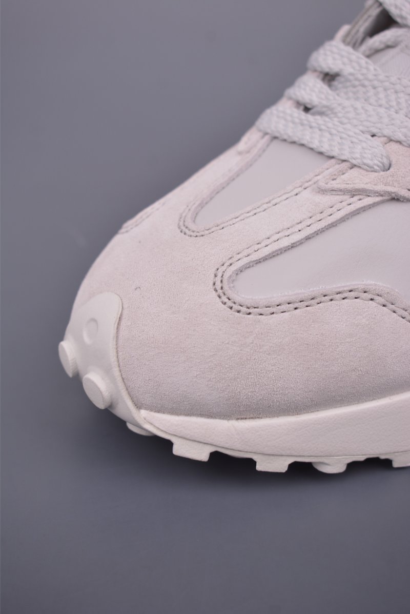 New Balance 327 view