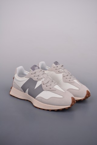 New Balance 327 view 1