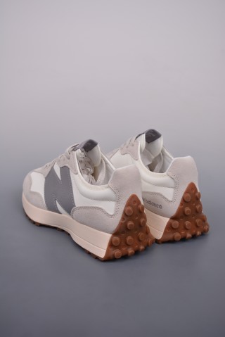 New Balance 327 view 2