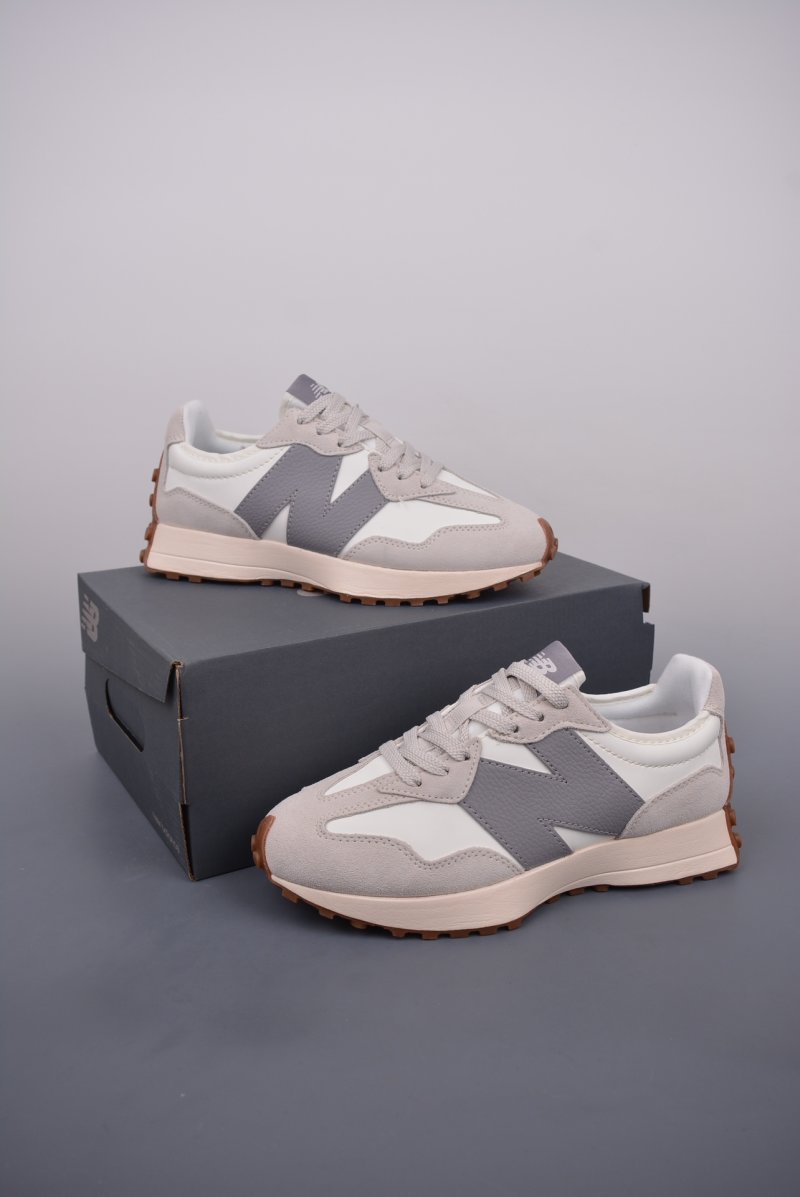 New Balance 327 view