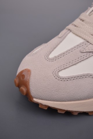 New Balance 327 view 6