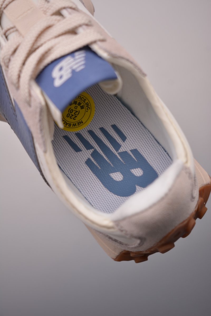 New Balance 327 view
