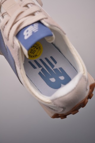 New Balance 327 view 9