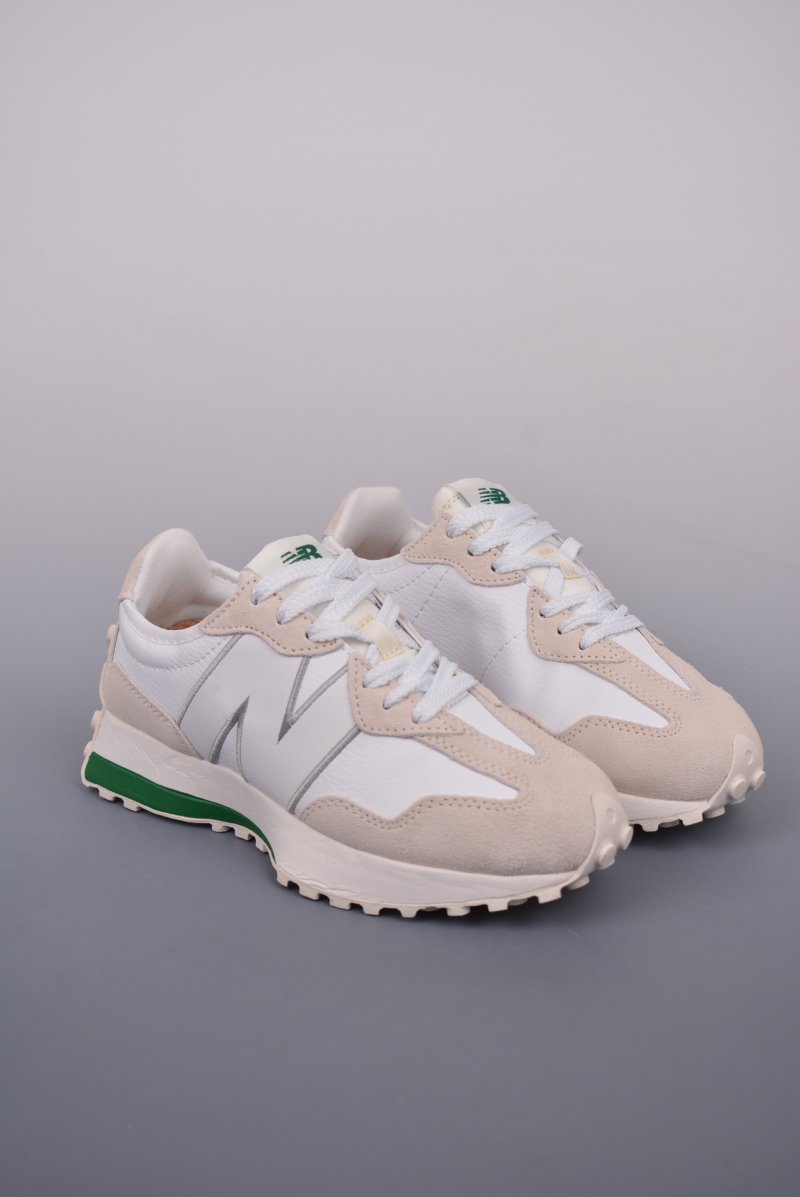 New Balance 327