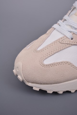 New Balance 327 view 6