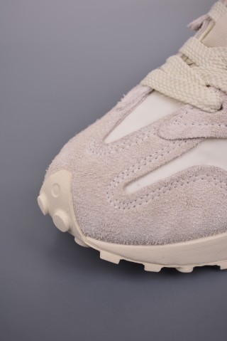 New Balance 327 view 6