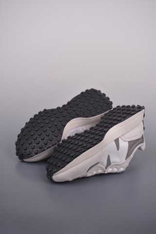 New Balance 327 view 3