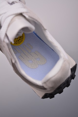 New Balance 327 view 9