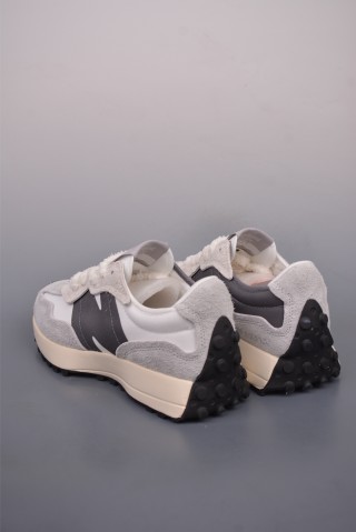 New Balance 327 view 2