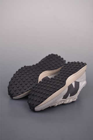 New Balance 327 view 3