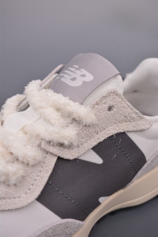 New Balance 327 view 7