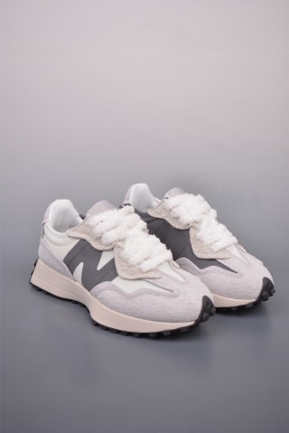New Balance 327 view 1