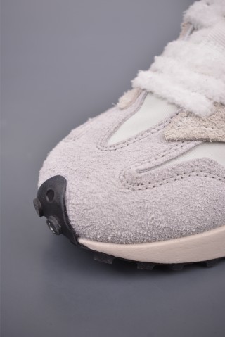 New Balance 327 view 6