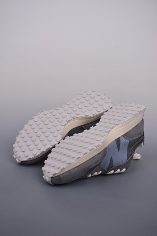 New Balance 327 view 3
