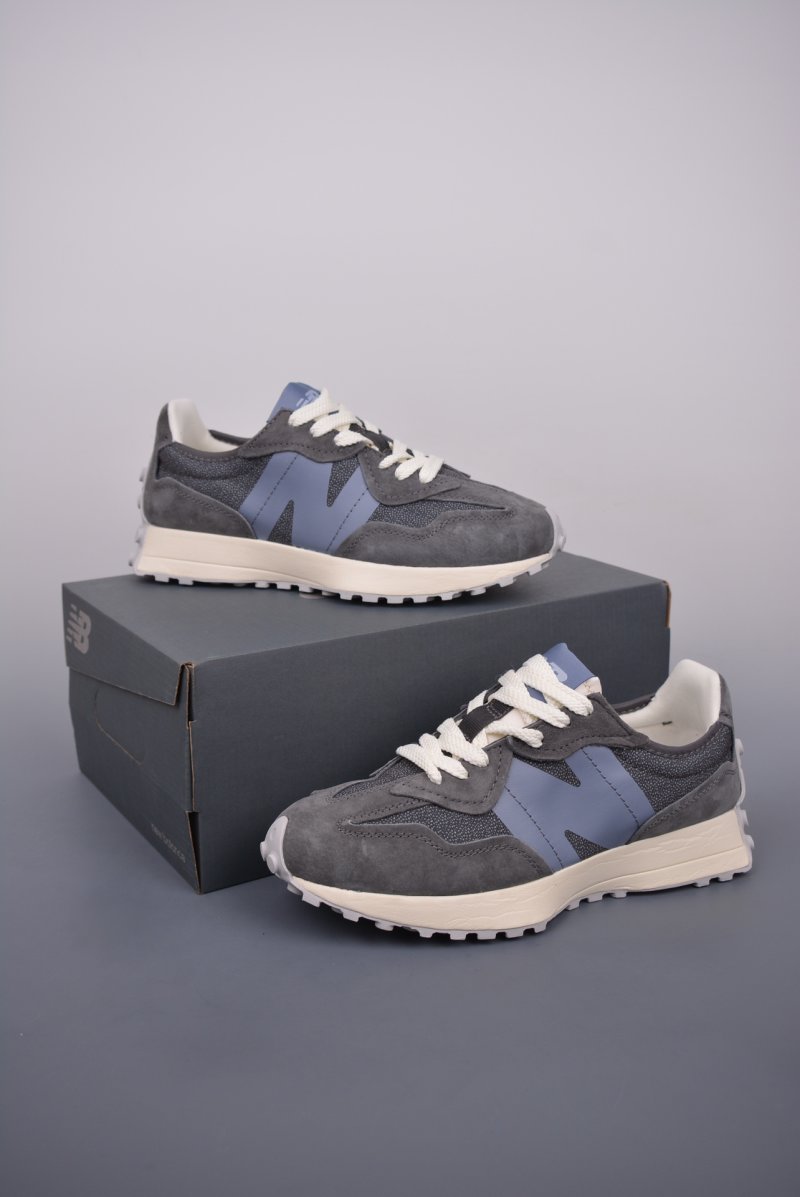 New Balance 327 view