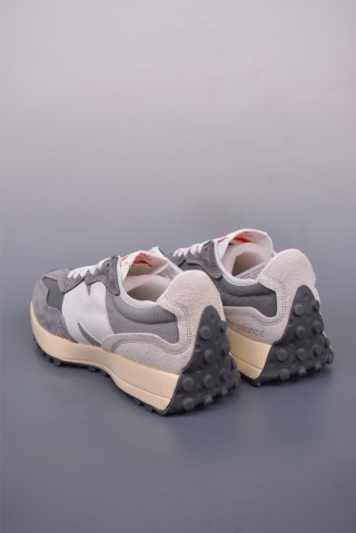 New Balance 327 view 2