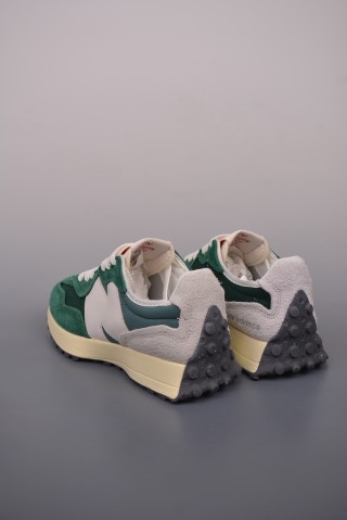 New Balance 327 view 2
