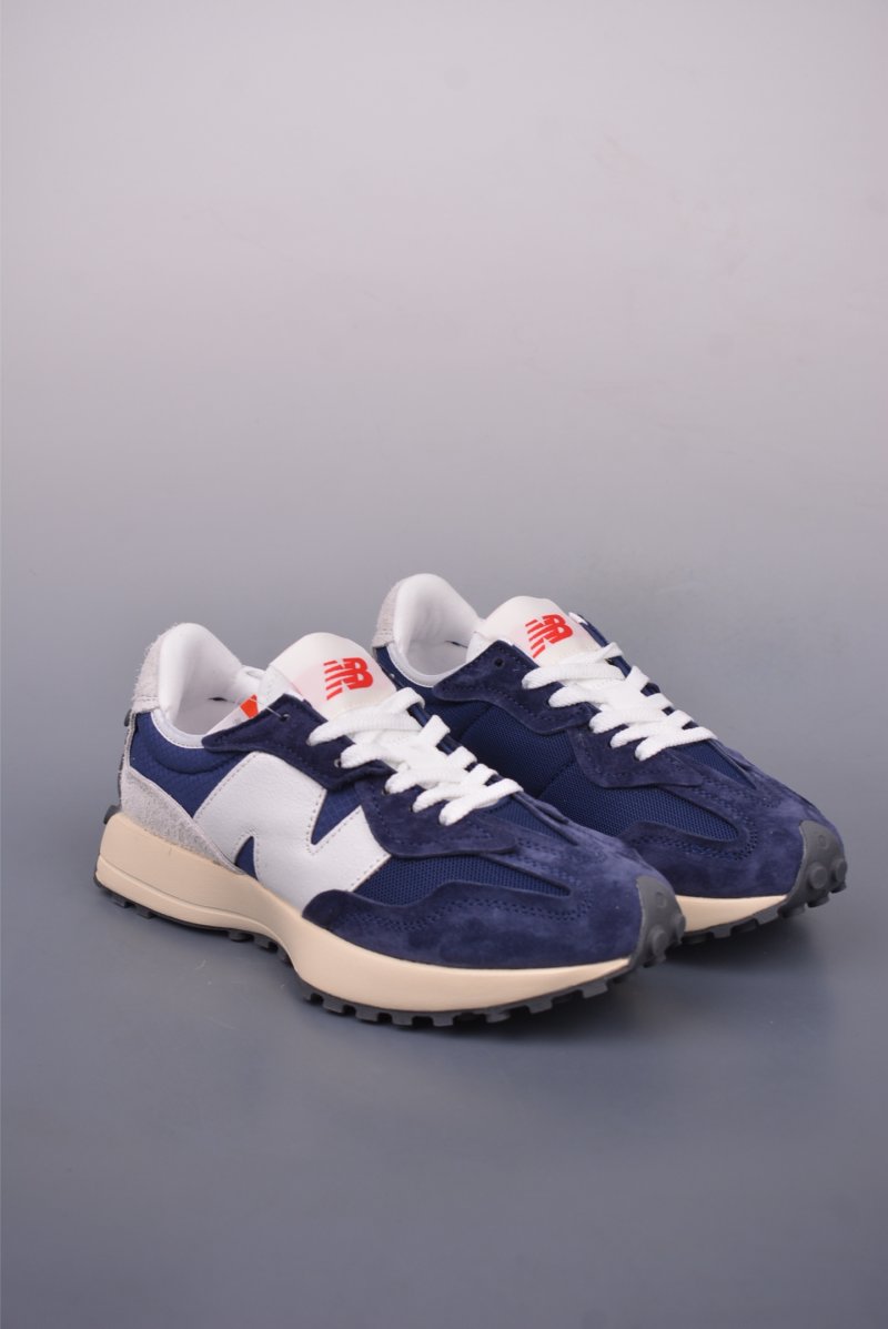 New Balance 327