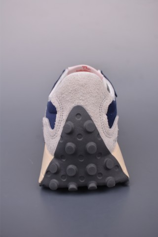New Balance 327 view 4