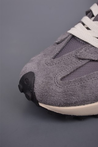 New Balance 327 view 6