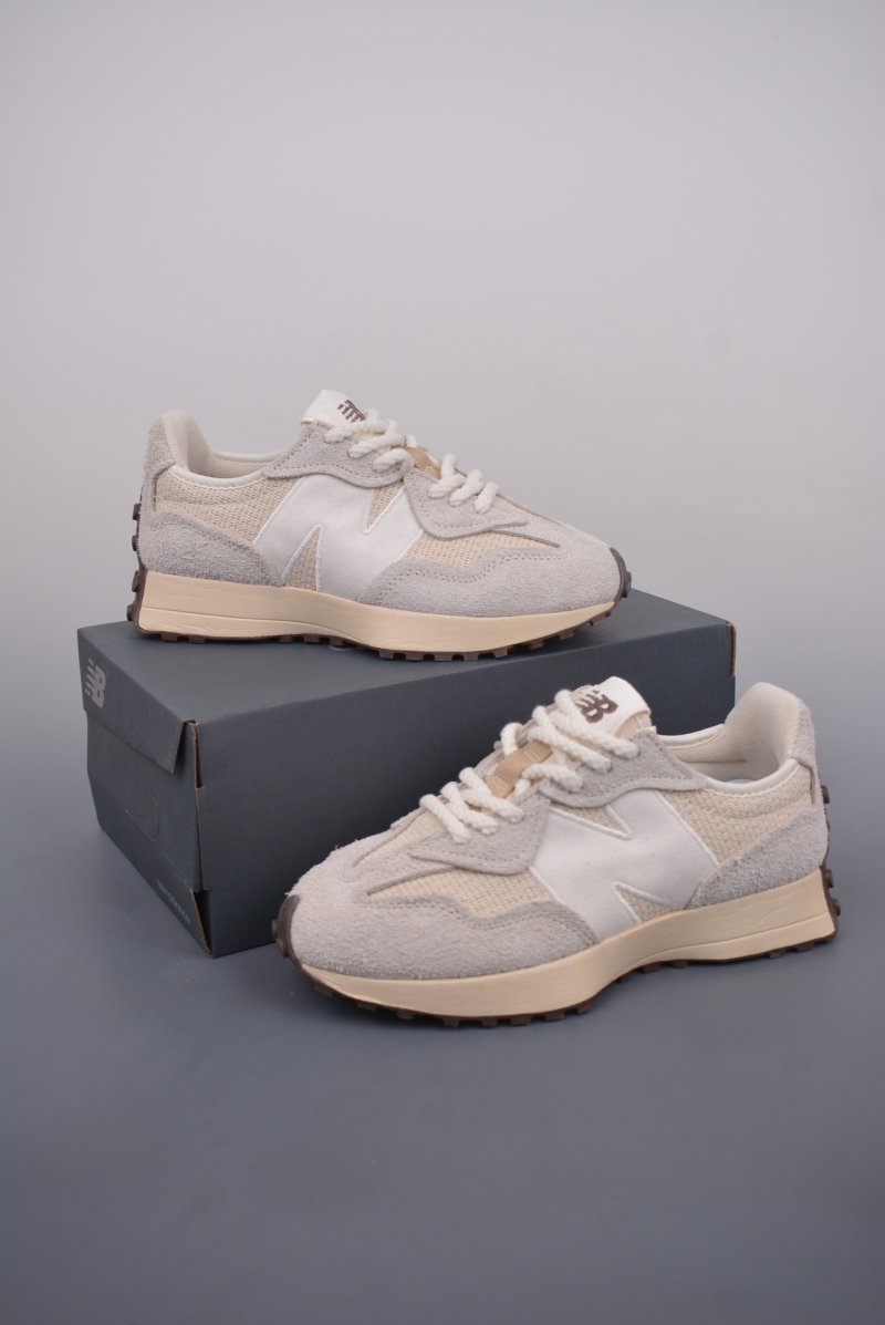 New Balance 327 view
