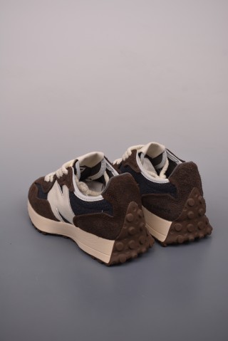 New Balance 327 view 2