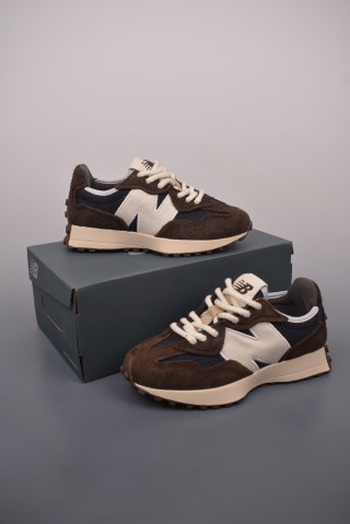 New Balance 327 view 5