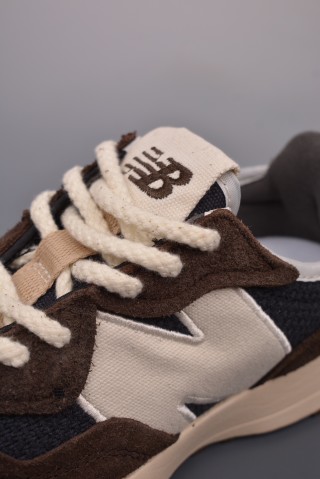 New Balance 327 view 7
