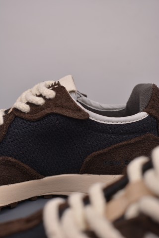 New Balance 327 view 8