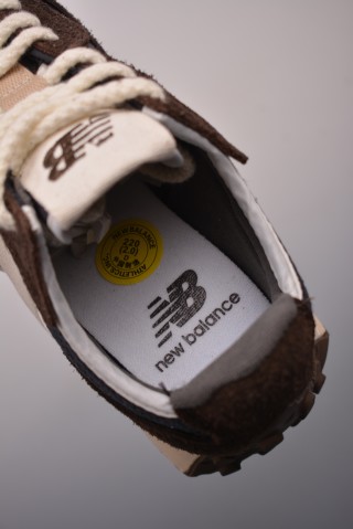 New Balance 327 view 9