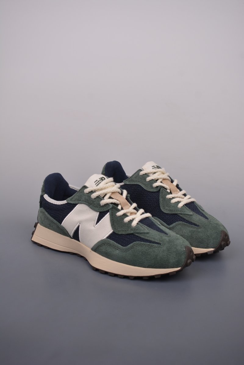 New Balance 327