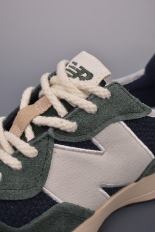 New Balance 327 view 7