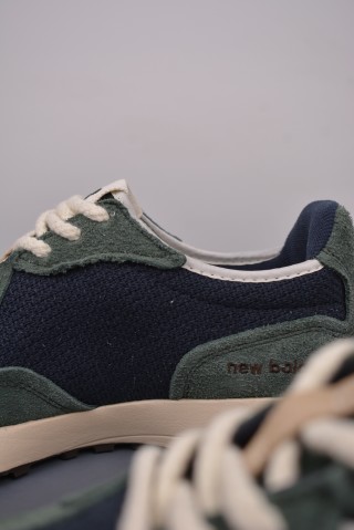 New Balance 327 view 8