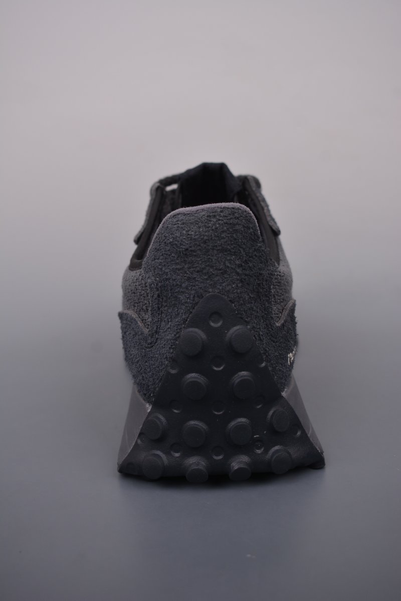 New Balance 327 view
