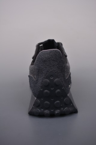 New Balance 327 view 4