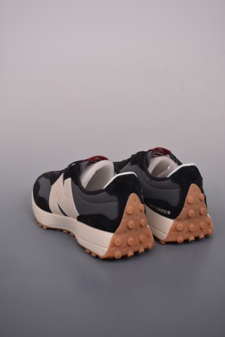 New Balance 327 view 2