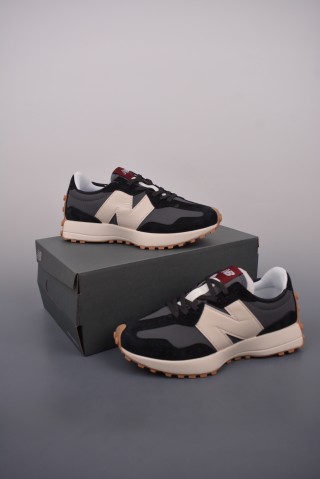 New Balance 327 view 5