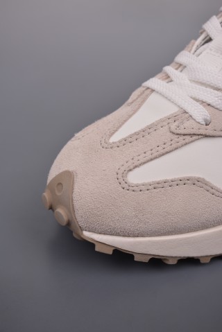 New Balance 327 view 6