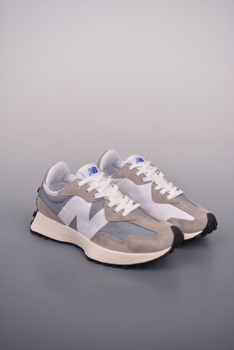 New Balance 327